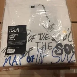 BTSmos tour long sleeve T-SHIRTver2 Mサイズ Bts Long Sleeve T-Shirt | KpopUltra.Net